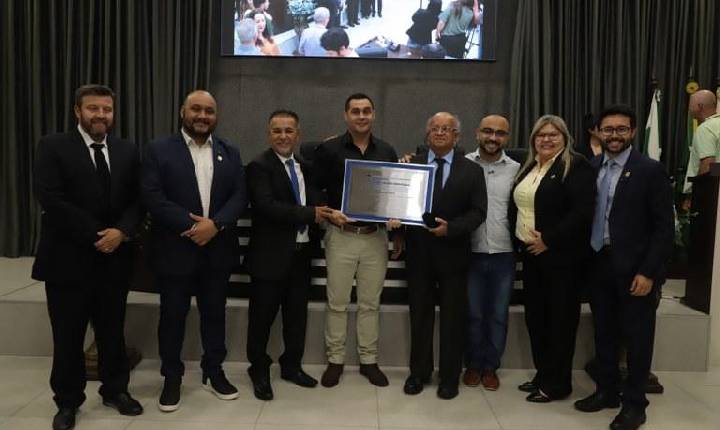 Câmara de Apucarana entrega Título de Cidadão Honorário ao jornalista Edison Costa