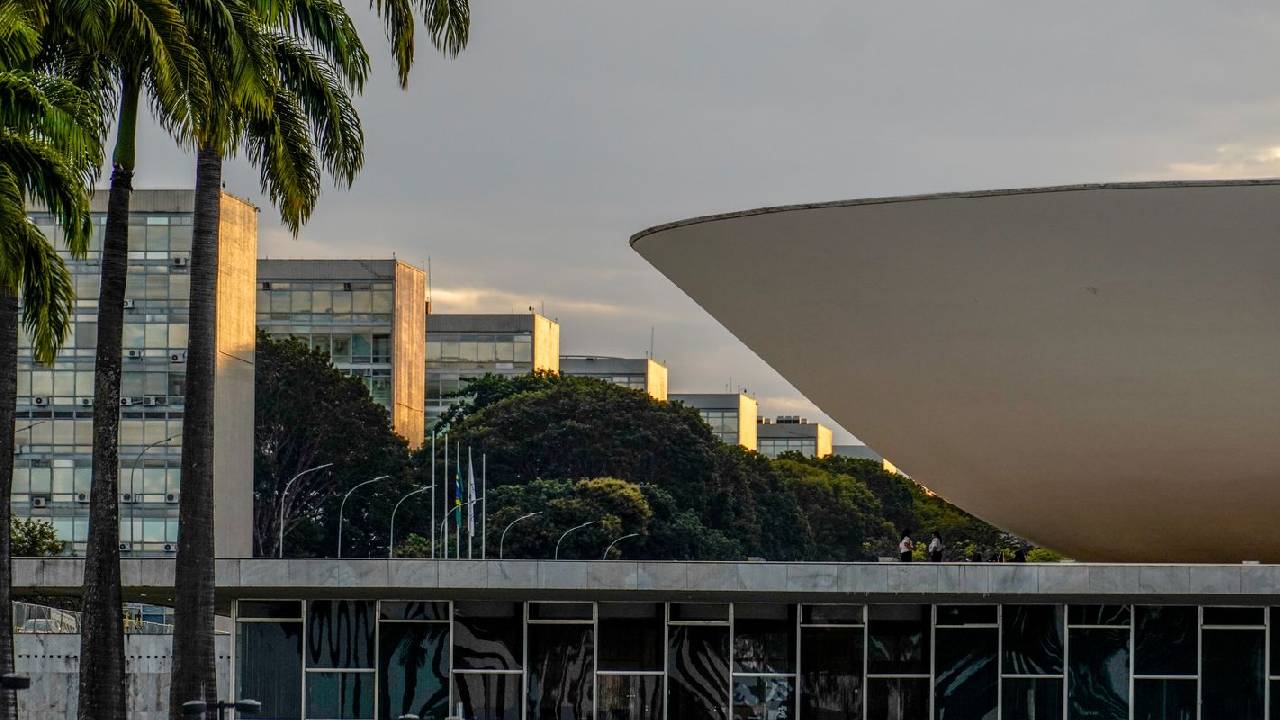 Dino propõe ampliar responsabilização de parlamentares por emendas