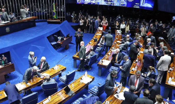 PL elege 19 senadores e soma 28; MDB conquista sete vagas e PT, seis