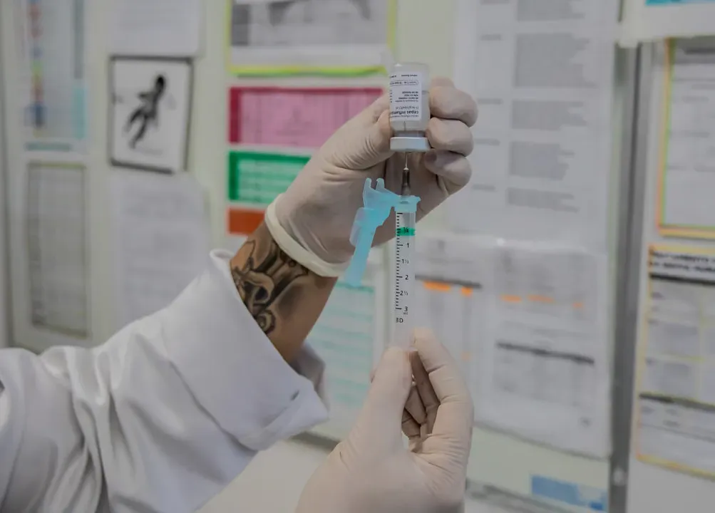 Campanha de imunização contra a gripe começa nesta terça em Apucarana.